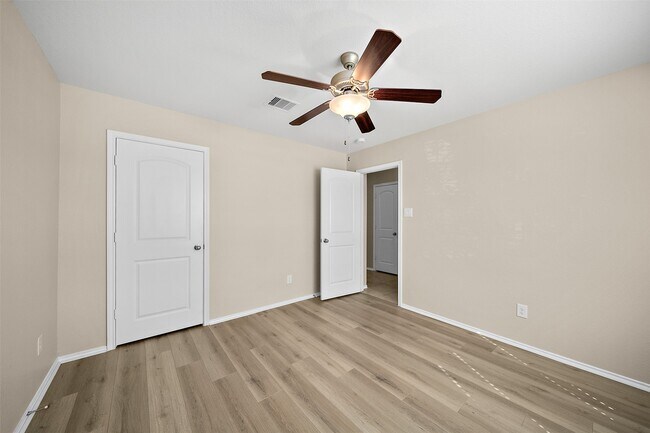 Building Photo - 23626 Legano Dr