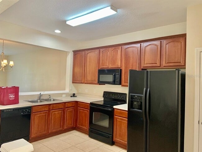 Building Photo - 2341 Stockton Dr