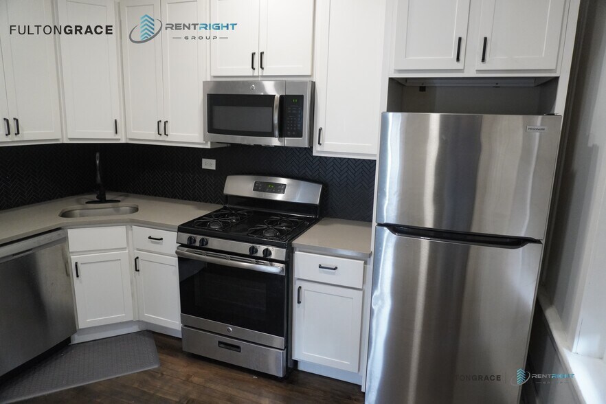 Building Photo - 3415 N Seminary Ave