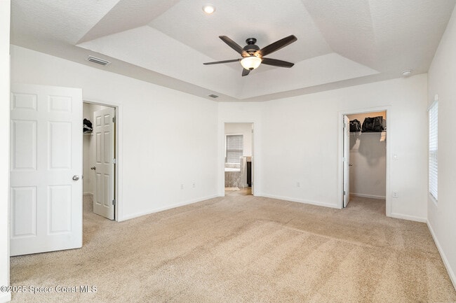 Building Photo - 4028 Alligator Flag Cir