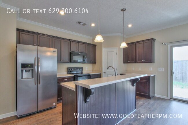 Building Photo - 126 Trenton Ln