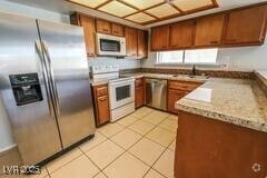 Building Photo - 5086 Cartaro Dr