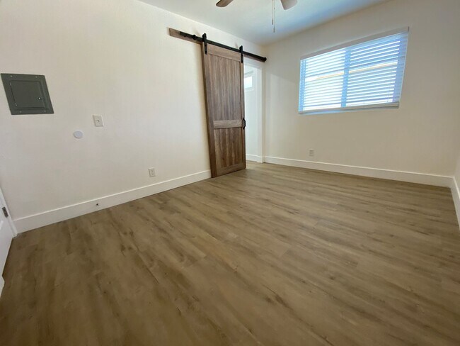 Building Photo - 4410 Highland Ave
