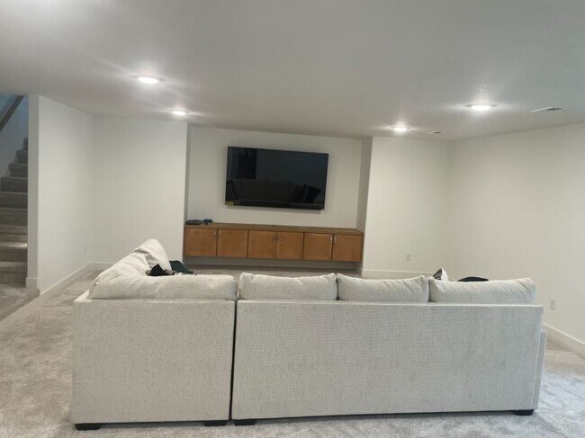 Building Photo - 2702 N Eagle St