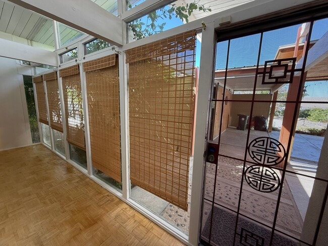 Building Photo - High Desert Retreat- 3 Bedrooms, 2 Bathroo...