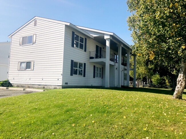 Building Photo - 3934 W 30th Ave