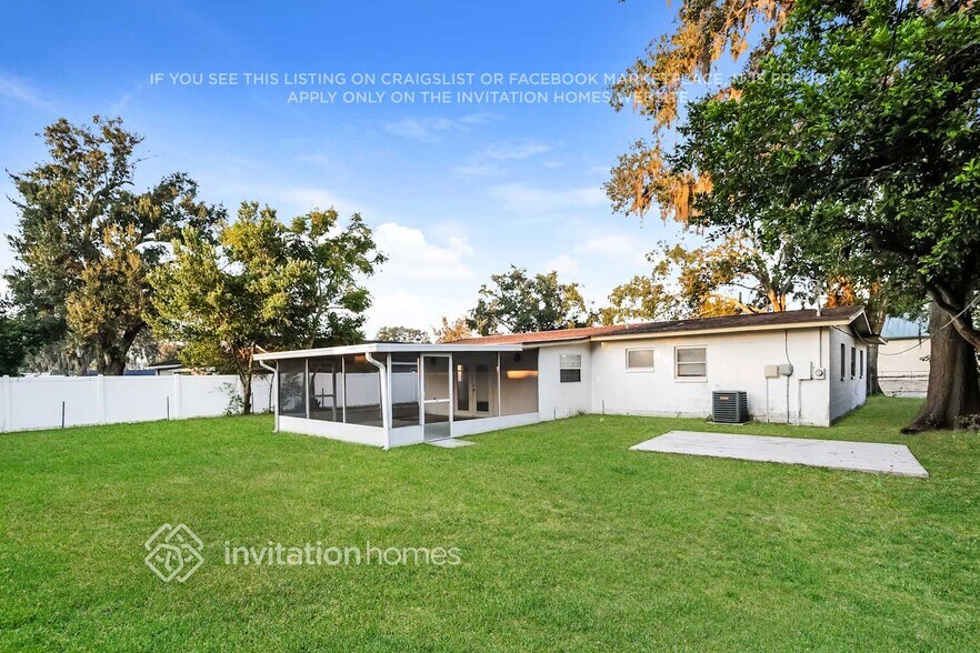 Building Photo - 1111 N Parsons Ave