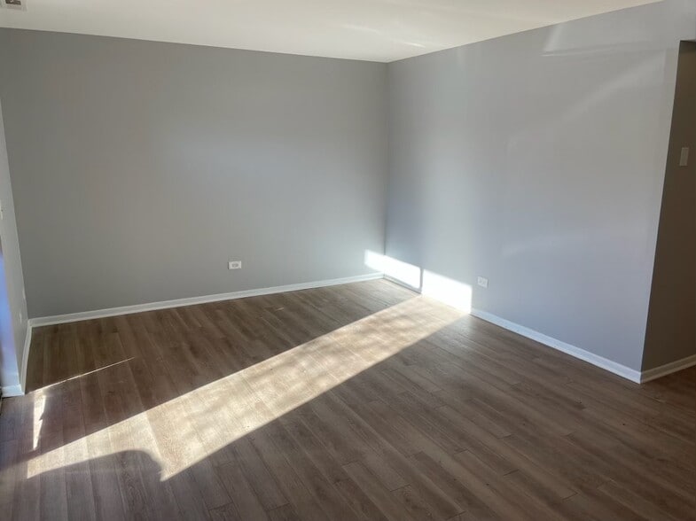 Building Photo - 2252 Abbeywood Dr