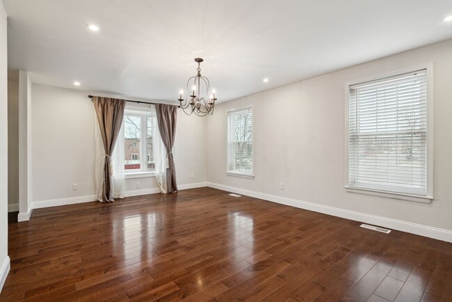 Living Room - 100 Rennard Ter