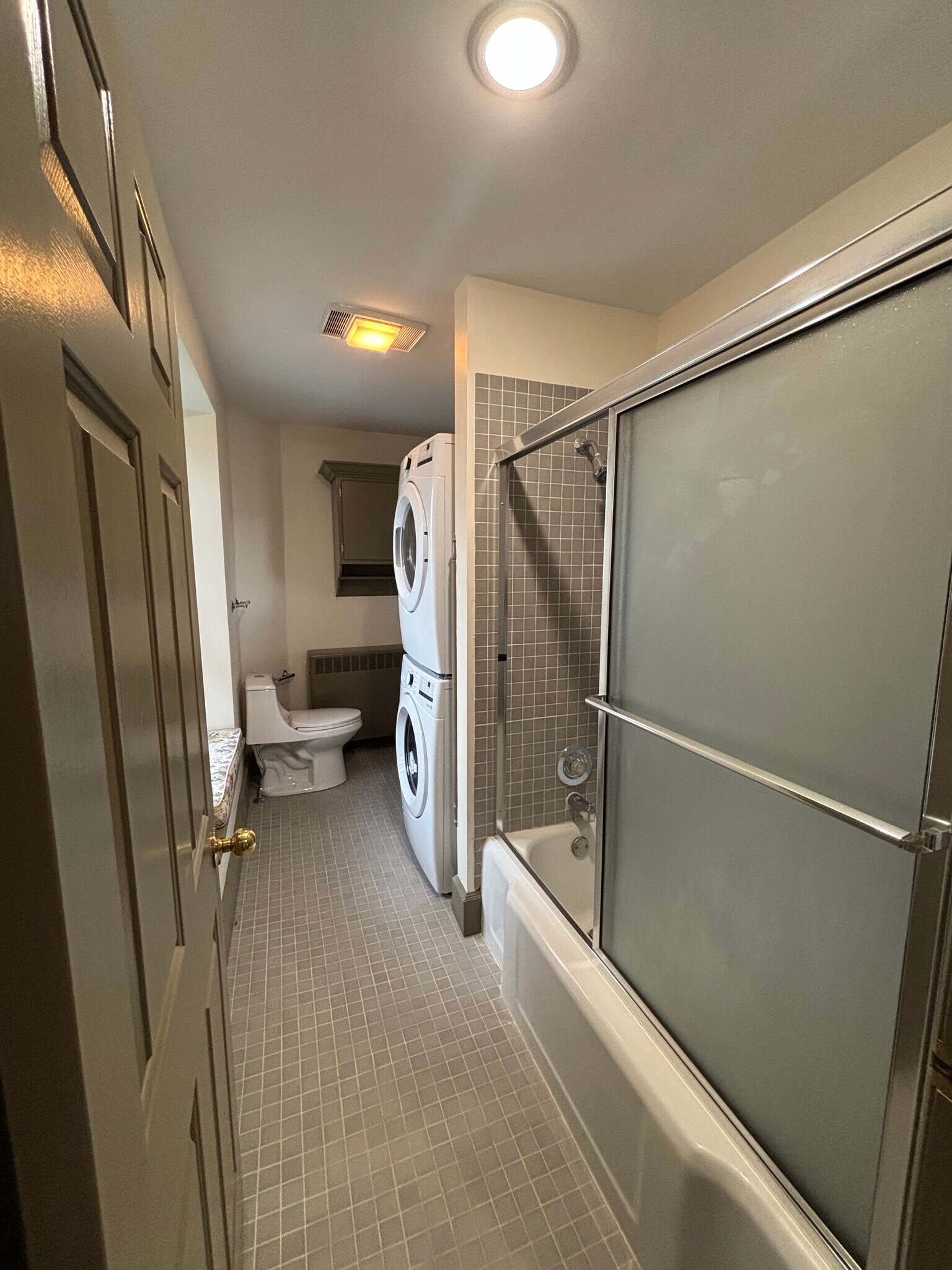 Building Photo - 28 W Main St