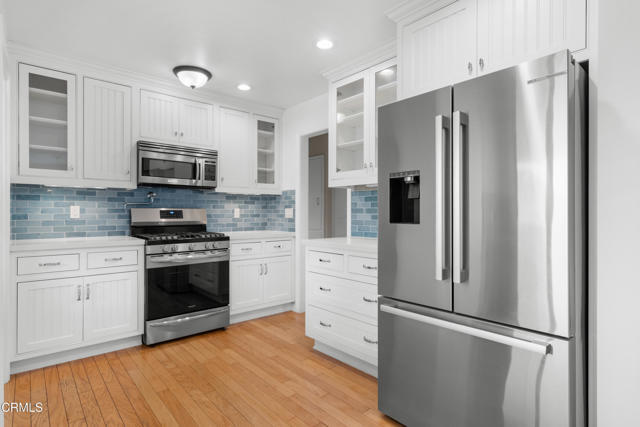 Building Photo - 2102 Buena Vista Dr