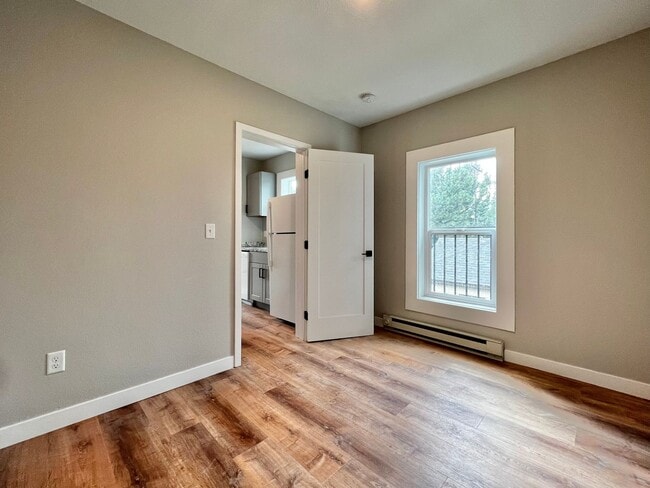 Building Photo - Dodge Ct (KC-AM)