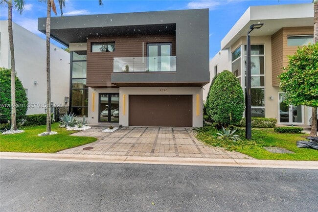 Building Photo - 9730 NW 74th Terrace