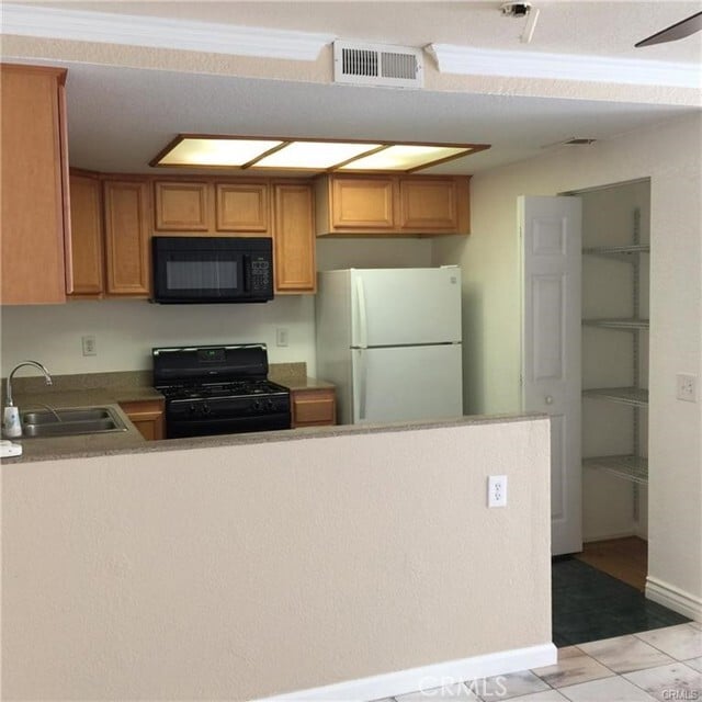 Building Photo - 15 Calle De Cabos