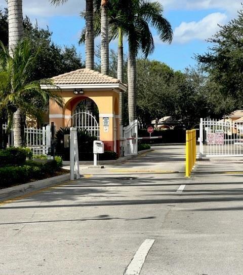 Building Photo - 2140 SW 87th Way