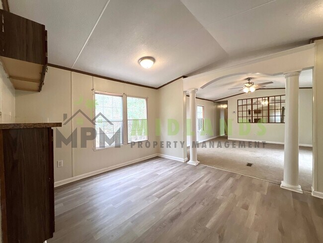 Building Photo - 575 Forts Pond Rd