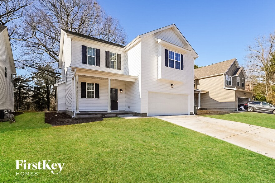 Building Photo - 1816 Yarbrough Drive
