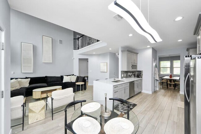 Building Photo - 7542 Lemma Dr