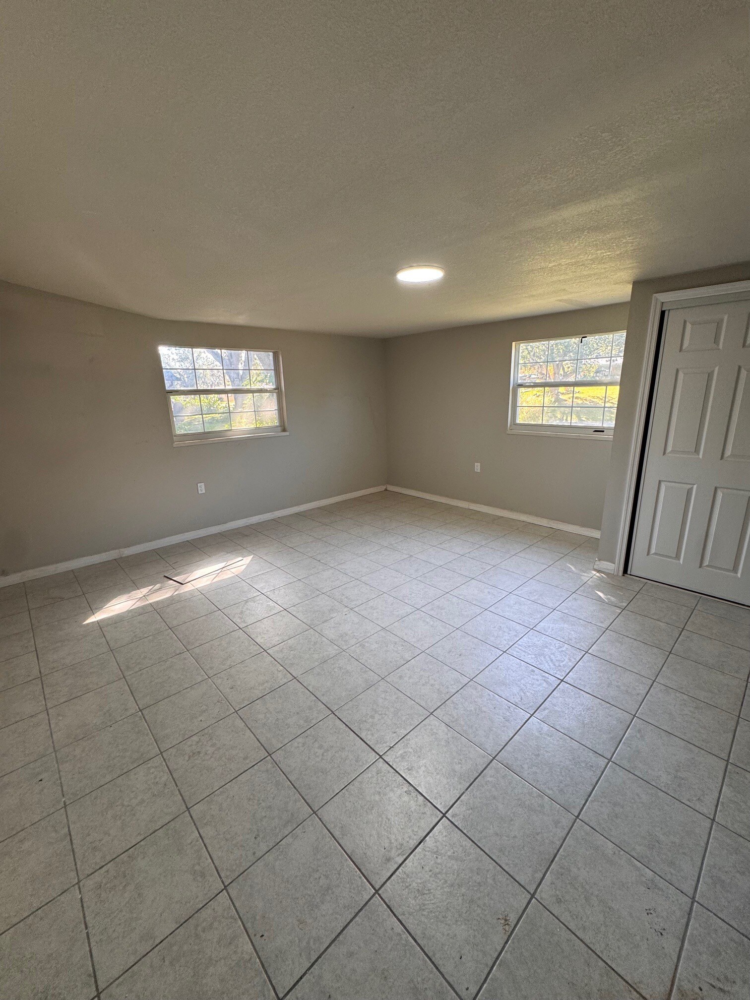 Master - 2429 Sandy Ln