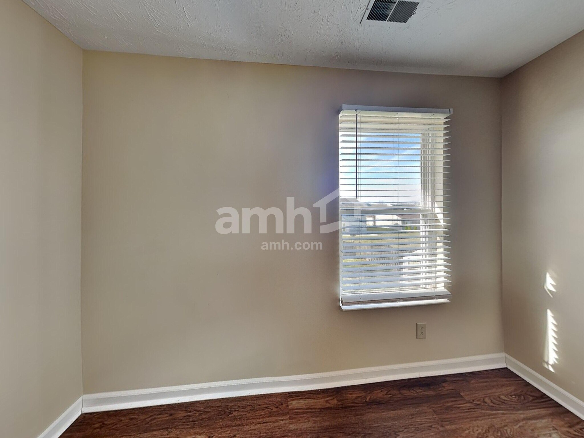 Building Photo - 12473 Steelers Blvd