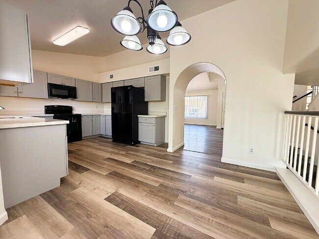 Building Photo - Spacious Garden Lakes Beauty – Vaulted Ceilings, 3-Car Garage & Stunning Upgrades!