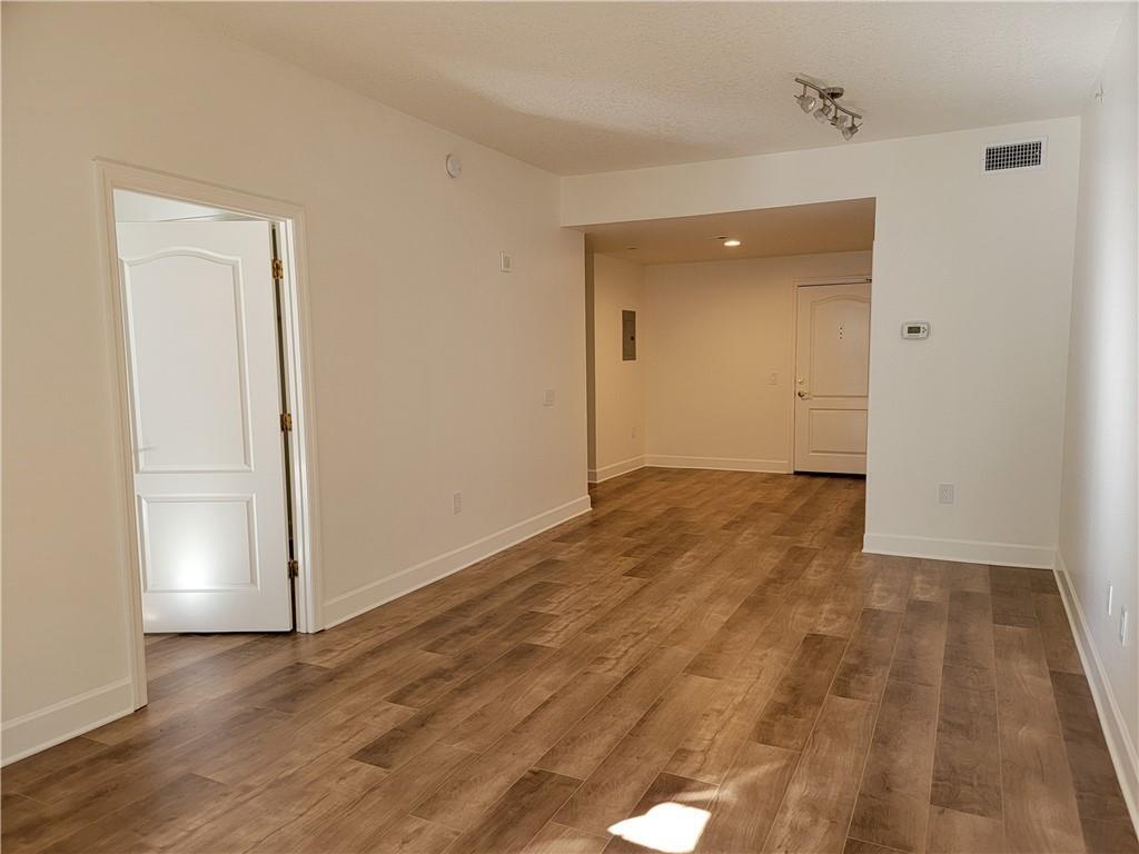 Building Photo - 195 14th St NE