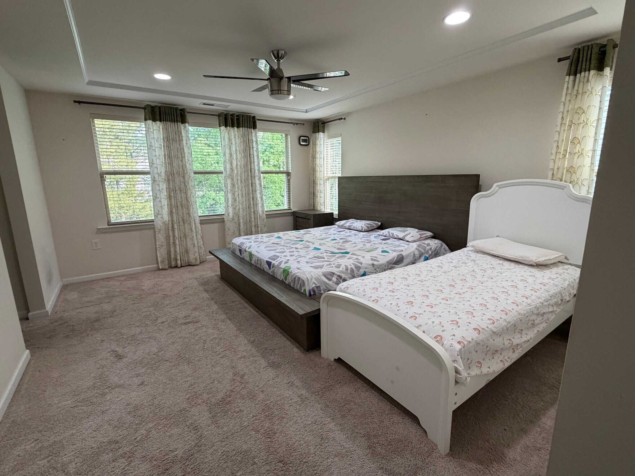 Building Photo - 220 Concordia Woods Dr