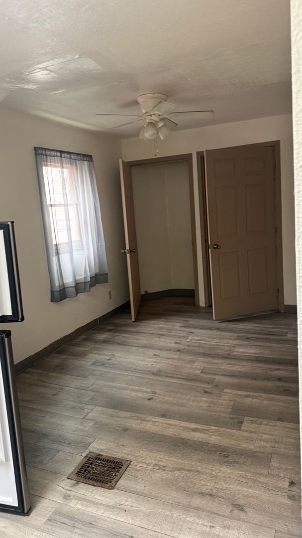 Building Photo - 315-317 N Shenango Blvd