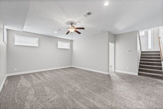 Building Photo - 169 Bonnell Dr