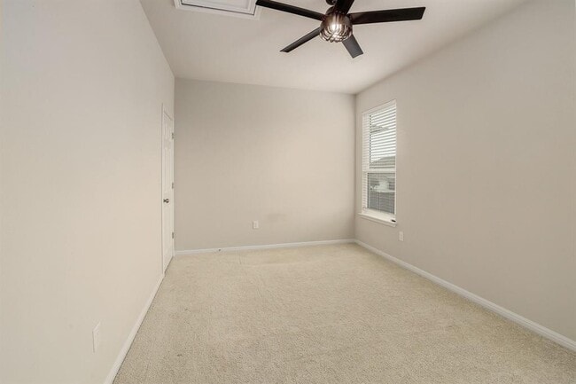 Building Photo - 10709 Blacket Dr