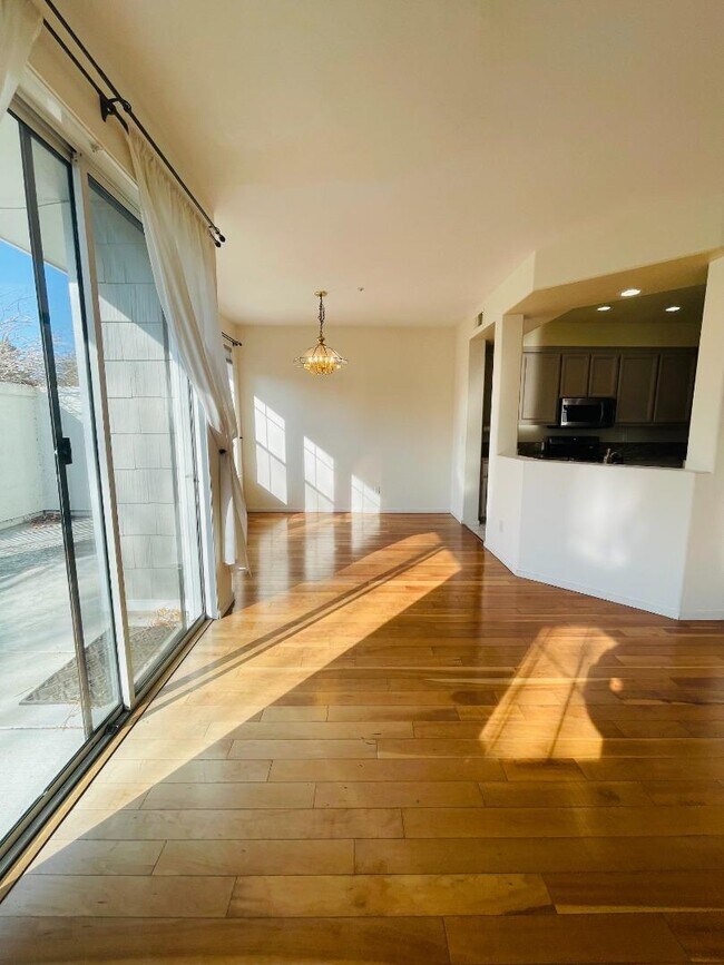 Building Photo - 596 Shoal Cir