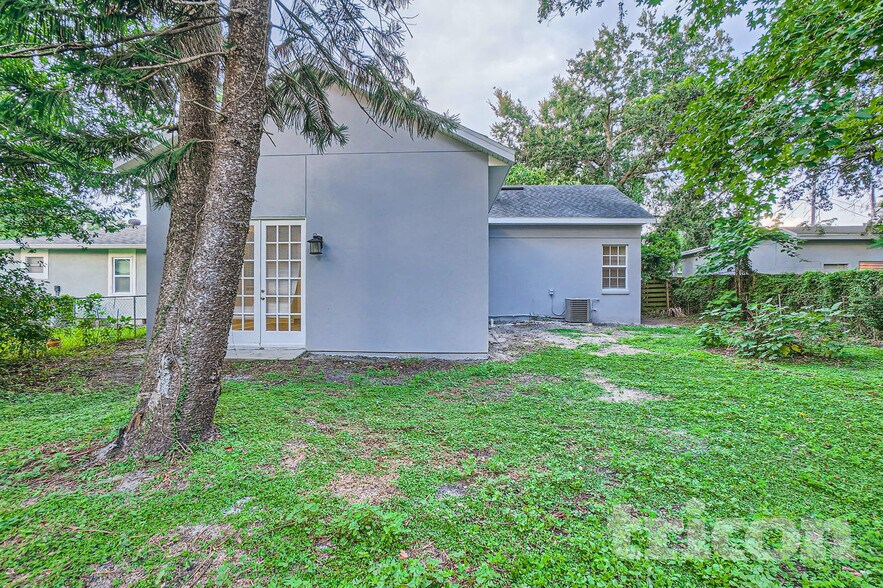 Building Photo - 1912 Carrigan Ave