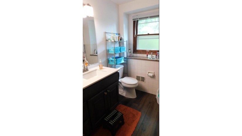 1/2 Bathroom - 1934 River Park Ct