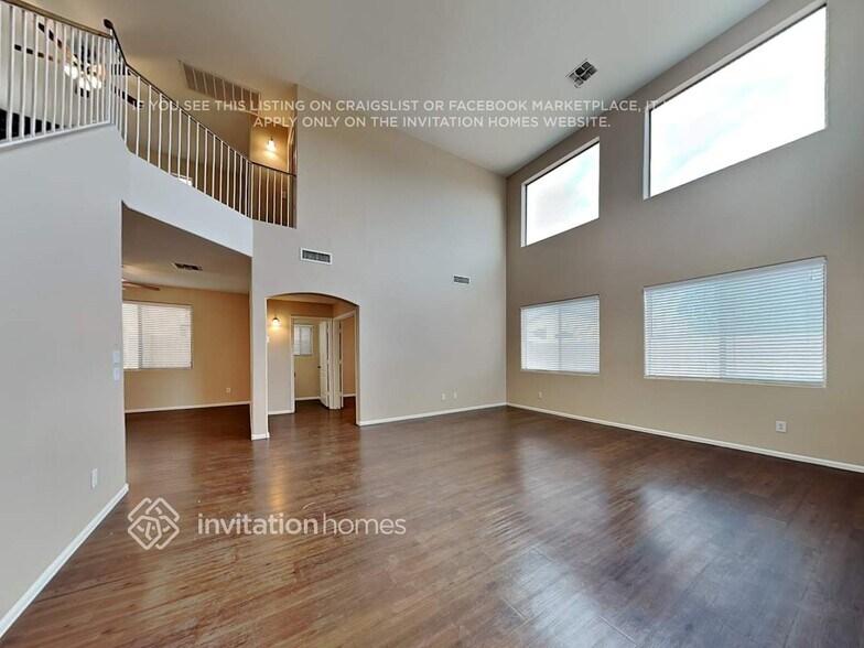 Building Photo - 10410 W Illini St