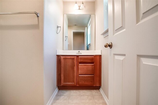 Building Photo - 123 Mancos Dr