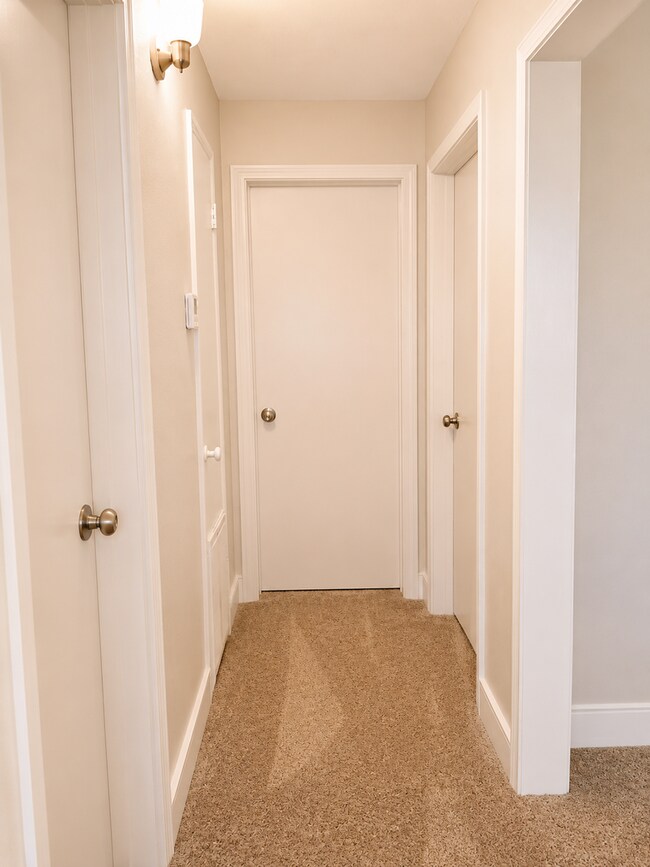 Building Photo - 3122 Oak Forest Dr