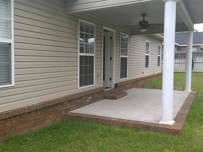 Building Photo - 104 Sagewood Ln