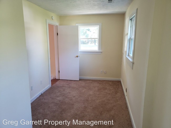 Building Photo - 2 br, 1 bath House - 303 Settlers Landing