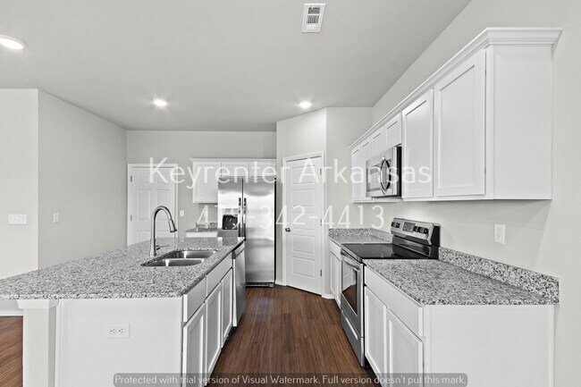 Building Photo - 811 E Sparrow Cir