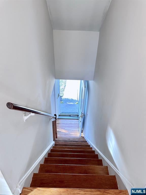 Building Photo - 48 Center