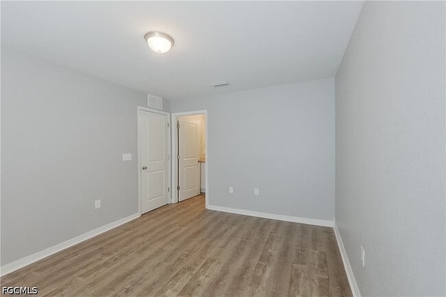 Building Photo - 2227 NW 11th Ct