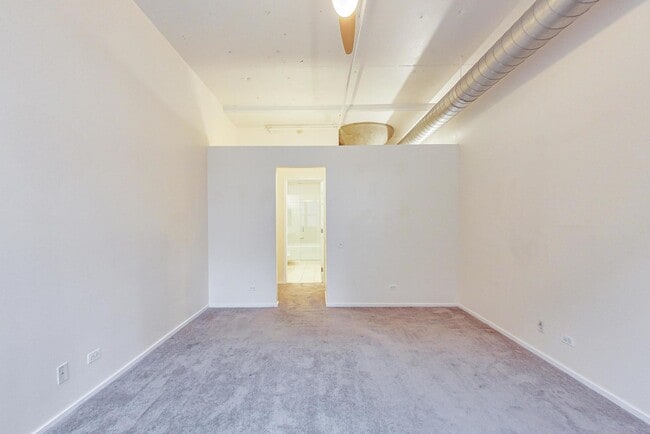 Building Photo - 130 S Canal St