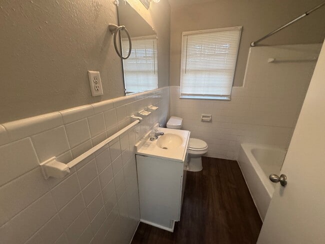 Building Photo - 1727 Goodhaven Dr