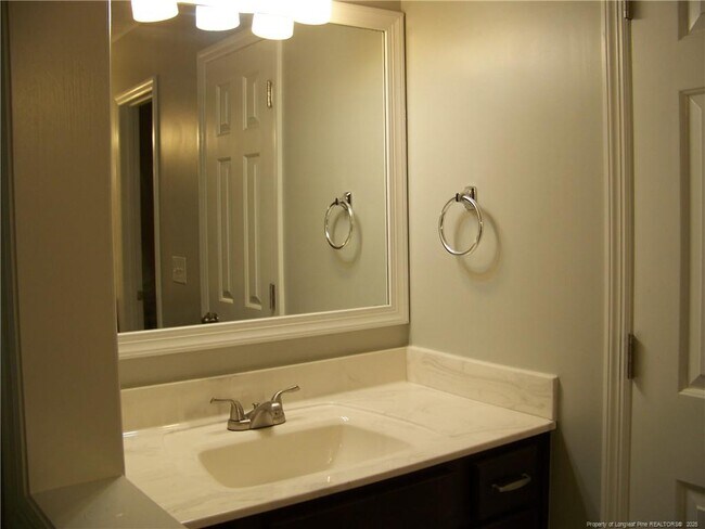 Building Photo - 6308 Dorset Ave