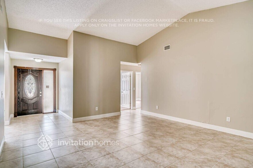 Building Photo - 7811 NW 42nd Ct