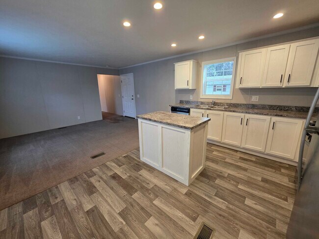 Building Photo - 3730 Birch St