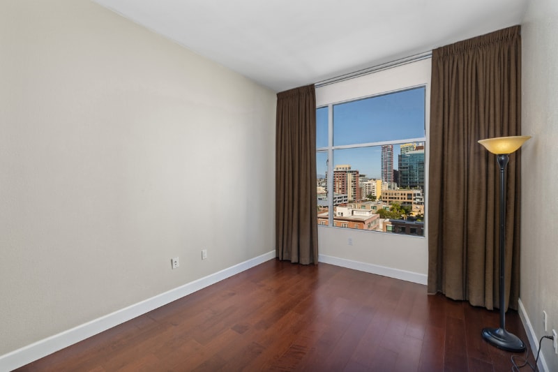 Building Photo - 530 K St