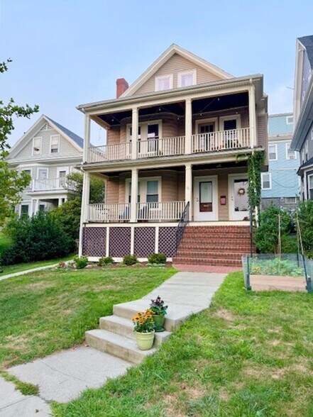 Building Photo - 76 Powder House Blvd