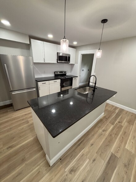 Building Photo - 1394-1396-1396 S Ohio Ave