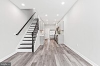 Building Photo - 2638 E Monument St